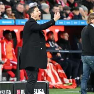 Рафа Бенитес делится предостережением Хаби Алонсо, которое Ливерпулю следует учесть при назначении нового тренера.