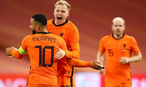 Самый сильный стартовый XI для Нидерландов | Евро-2020