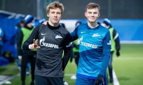 Одоевский и Хотулев подписывают продление контракта с клубом
