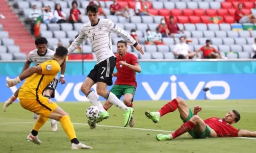 От грани катастрофы до лучшего камбэка на турнире - Германия нагнетает давление на Португалию
