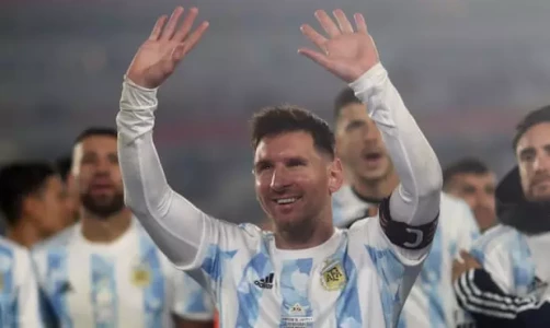Месси оформил хет-трик в Аргентине и побил рекорд Пеле по забитым голам