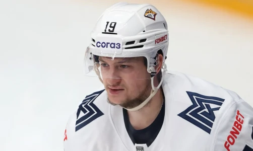 Зарплатный парадокс КХЛ: Как «потолок» в 900 миллионов породил звезд по 100 миллионов