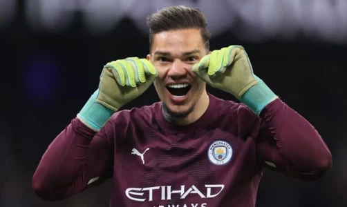 11-й полевой игрок: Топ-5 вратарей с лучшим пасом в мировом футболе