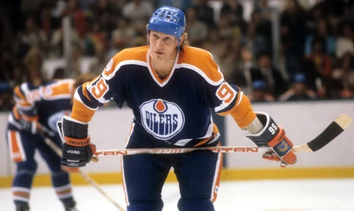 5 снайперов, забивших 50 голов за 50 матчей