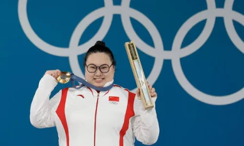 Топ‑10 сильнейших женщин 2026: тяжёлая атлетика, пауэрлифтинг, стронгвумен