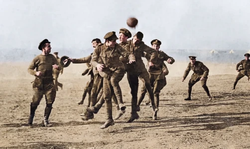 Рождественское перемирие 1914: футбол между окопами