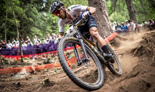 Топ‑10 лучших маунтинбайкеров: легенды UCI в XCO и DHI