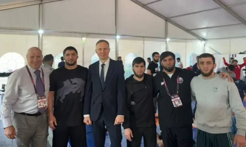 Сборная России по вольной борьбе побеждает на чемпионате Европы в присутствии посла РФ в Албании